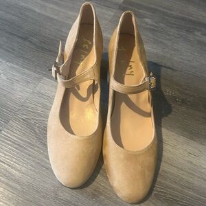French Sole Tan  Heels